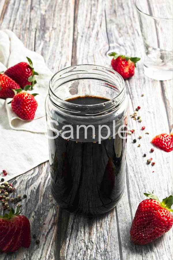 Strawberry Balsamic Shrub - Set 1
