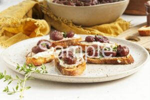 Roasted Grape Crostini - Set 4