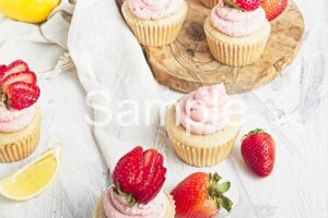 Strawberry Lemonade Cupcakes - Set 3