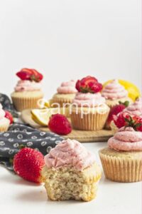 Strawberry Lemonade Cupcakes - Set 4