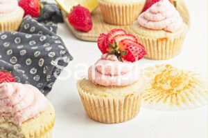 Strawberry Lemonade Cupcakes - Set 4