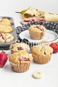 Vegan Strawberry Banana Muffins - Set 4