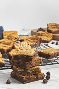 Vegan Chocolate Chip Cookie Bars - Set 4