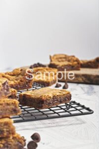 Vegan Chocolate Chip Cookie Bars - Set 4