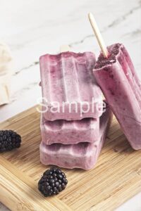 Creamy Blackberry Popsicles - Set 4