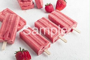 Creamy Strawberry Lime Popsicles - Set 1