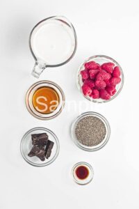 Raspberry Chocolate Chia Pudding - Set 5