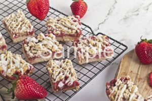 Strawberry Crumb Bars PLR