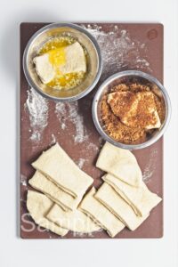 Cinnamon Pull Apart Bread - Set 5