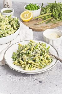 Creamy Pesto Chicken Pasta Salad - Set 3