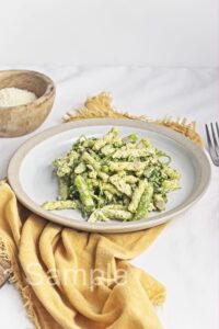 Creamy Pesto Chicken Pasta Salad - Set 4