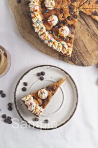 Caramel Chocolate Chip Cookie Cake - Set 1