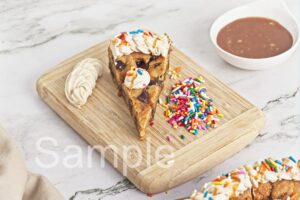 Caramel Chocolate Chip Cookie Cake - Set 4