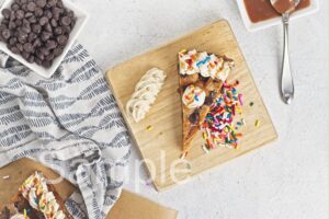 Caramel Chocolate Chip Cookie Cake - Set 5