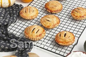Pumpkin Hand Pies - Set 4