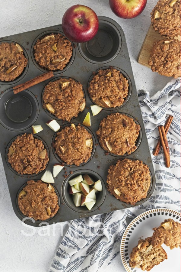 Vegan Apple Crumb Muffins - Set 1